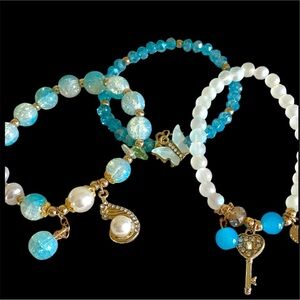 5/$25 3pc Elegant Blue and White stretch Charm Bracelet Set with charms
